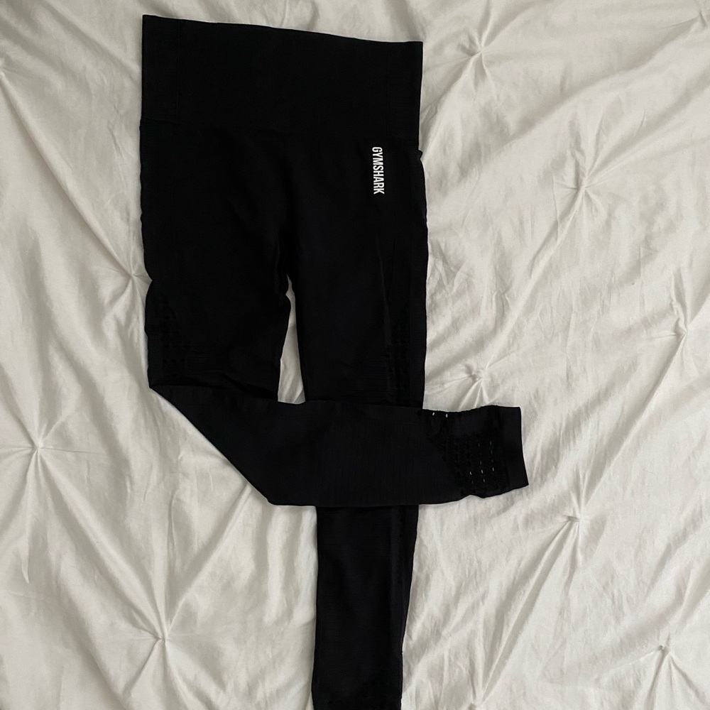 Gymshark leggings (laser-cut details, see photos)